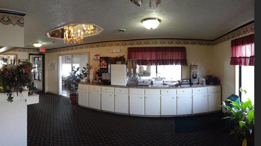 Super 8 by Wyndham Hillsville Exteriör bild